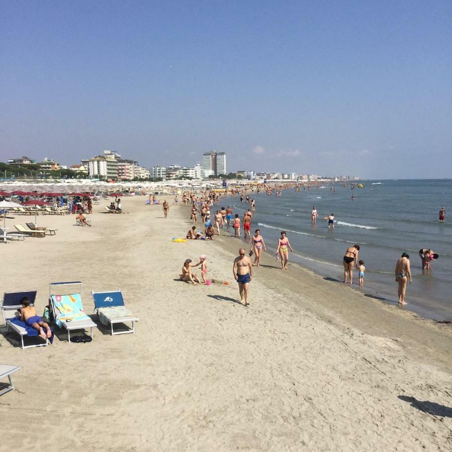 Vacanzemarecervia Appartamenti Terzo Piano Luaran gambar